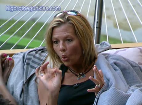 Shelly Working Hard To Lose To Jeff And Jordan
